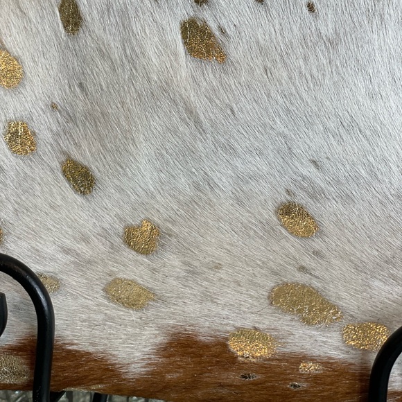 Metallic Leather Acid Wash White & Gold Wristlet sized 10" W X 6 1/5" - Picture 8 of 11